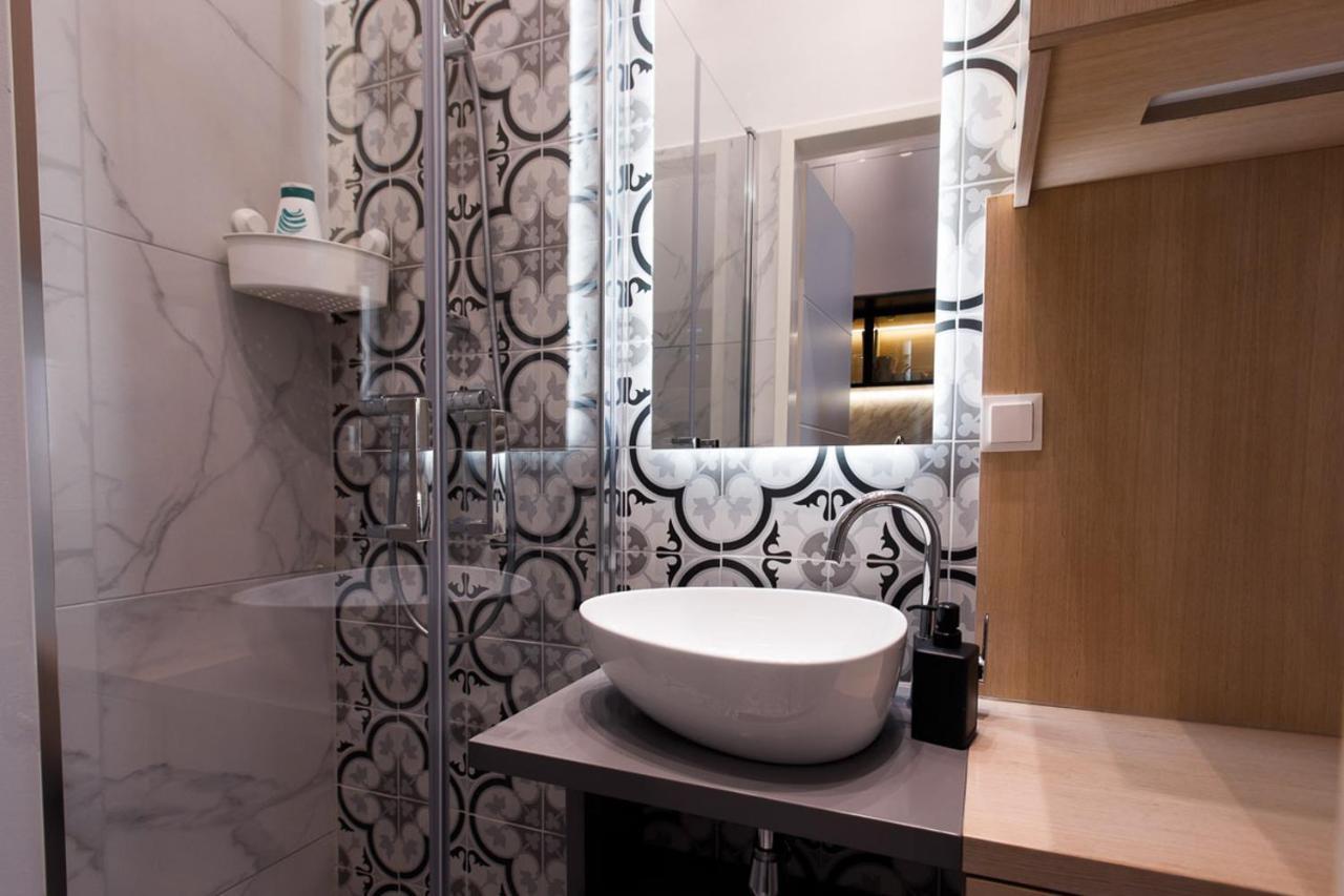 Zeus Design Apartments Wasserwelt Vienna Exterior photo