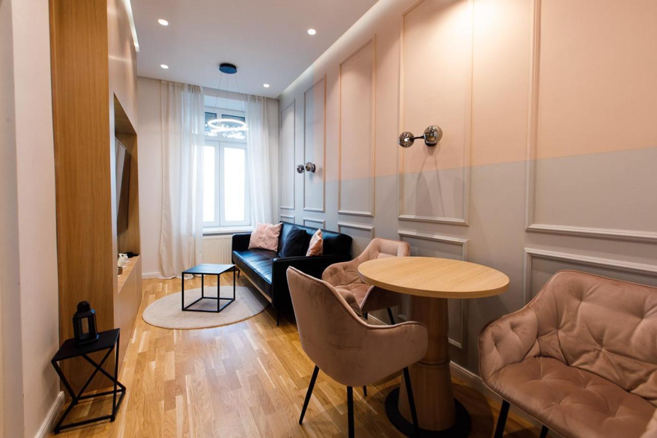 Zeus Design Apartments Wasserwelt Vienna Exterior photo